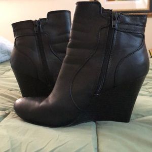 ✨Host Pick✨ Old Navy Black Booties